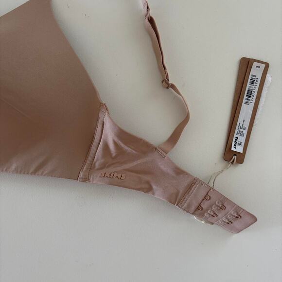 NWT Skims Wireless T-Shirt Bra - Picture 2 of 3